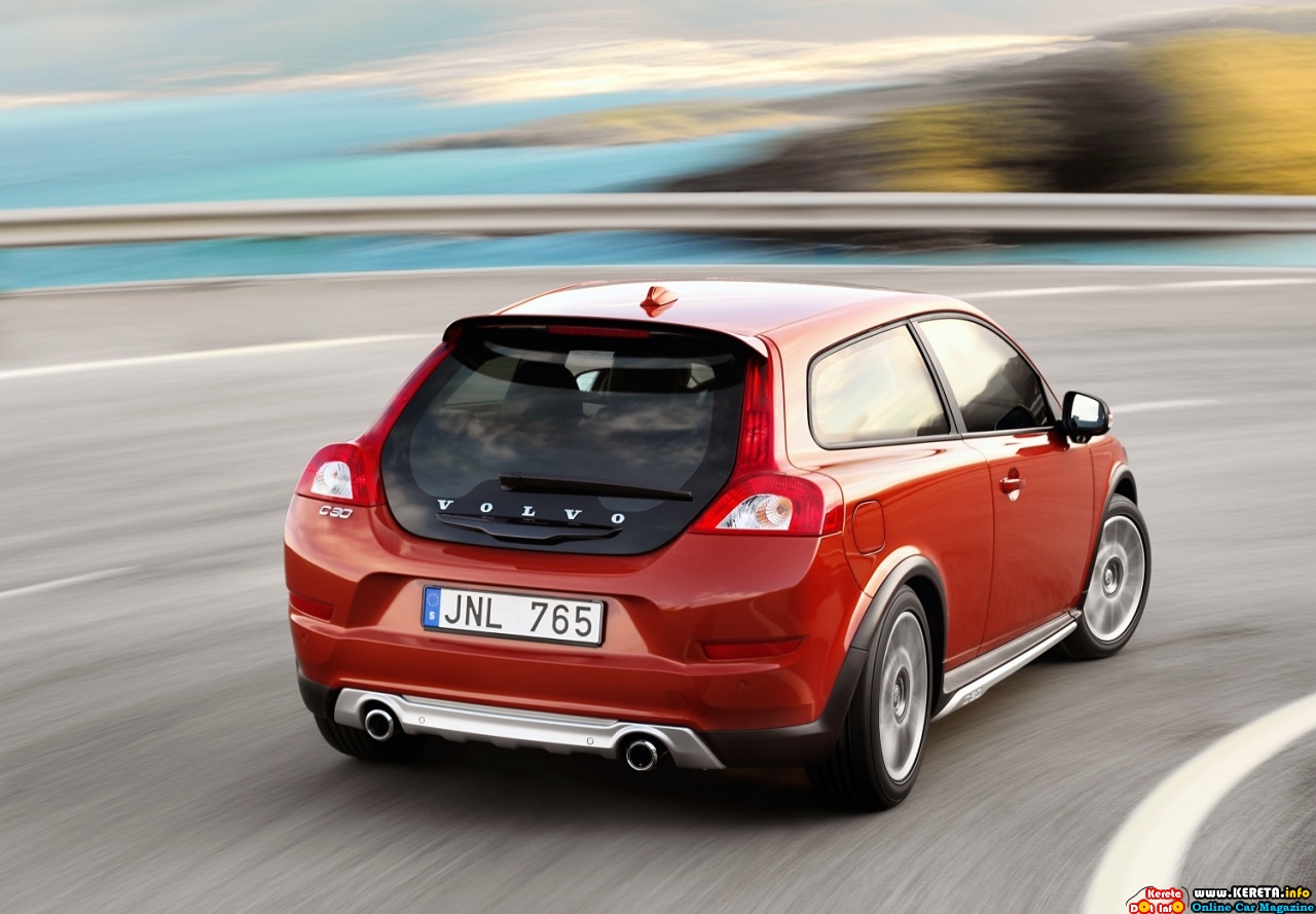 2010 new volvo c30 sports coupe unveiled 2