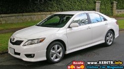 10_toyota_camry_se_00100