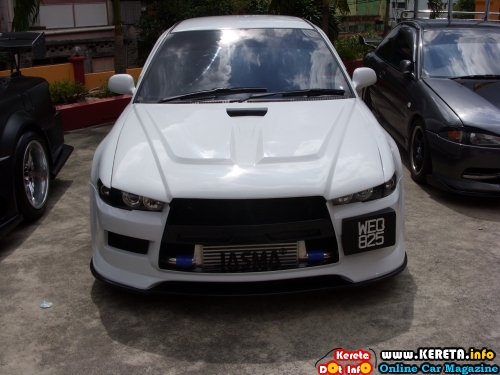 Here is one of the proton Wira Evo X which is owned by one of the Antera 