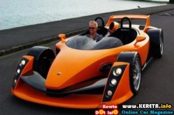 2011-Hulme-CanAm-Front-Side-Top-View