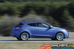 2010-Renault-Megane-GT-Coupe-Side-View