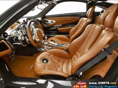 True to its name the overall design of the Pagani Huayra plays up to the