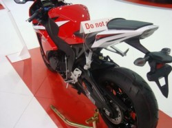 2012 HONDA CBR1000RR FIREBLADE - side