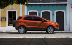 Ford-EcoSport-2013-widescreen-04