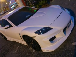wpid-Modified-mazda-rx8-white-vs-red.JPG