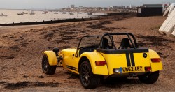 Caterham-Supersport-R-2013-widescreen-02
