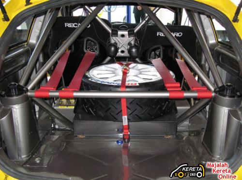 Saria Neo S2000 Rally car rollcage