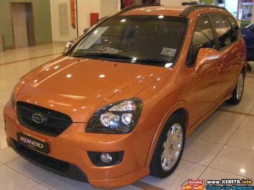 PICTURE OF NAZA KIA RONDO NOVUS VERSION WITH STYLE BODYKIT