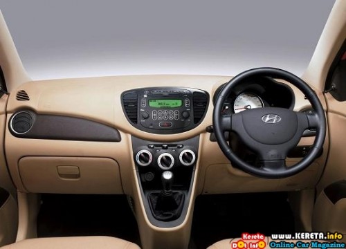 hyundai-i10-will-receive-a-3-cylinder-800cc-turbocharged-engine-next-year-interior