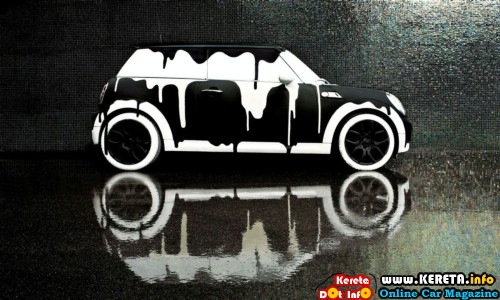 wash-me-project-10-artist-use-the-mini-cooper-as-their-canvas-1