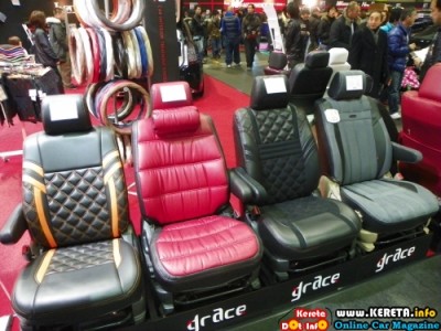 LEATHER SEAT