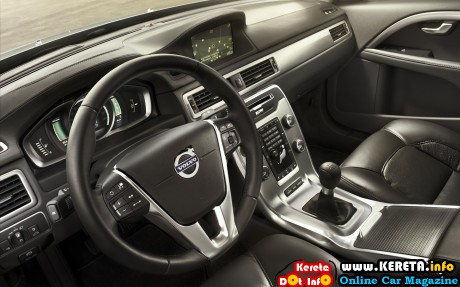 Volvo-V70-2014-widescreen-05