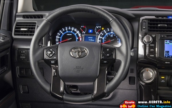 Toyota-4Runner-2014-widescreen-24
